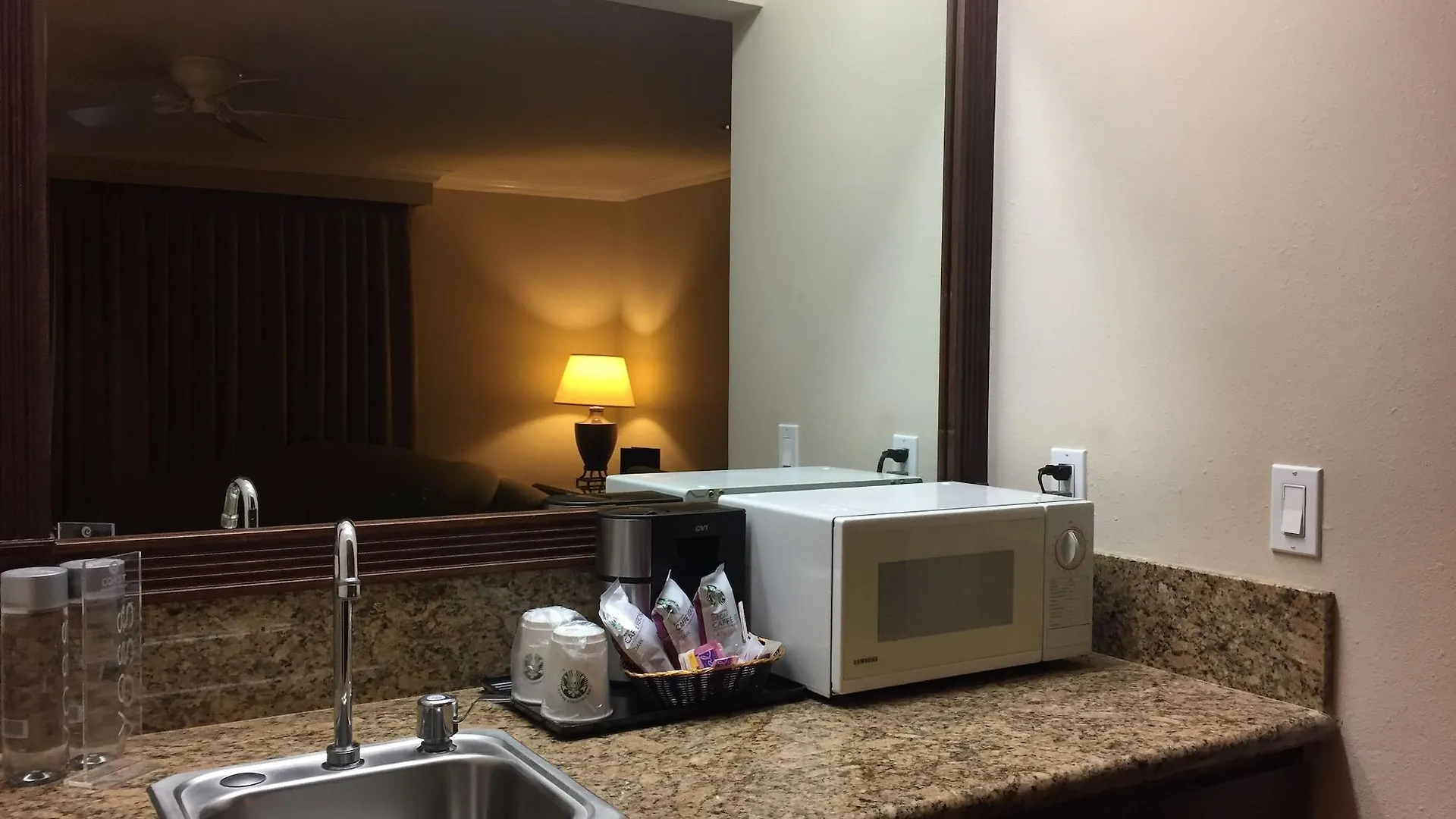 Coast Burbank Hotel